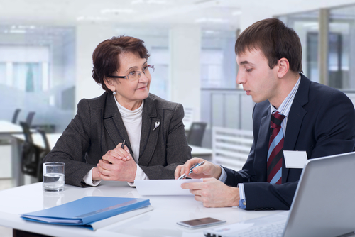 Reverse Mentoring: What is it and Should You Introduce it to Your Workplace